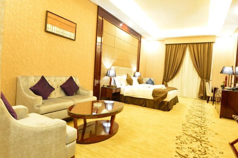 فندق هوليداي الخليج الرياض - Holiday Al Khaleej Hotel 外观 照片